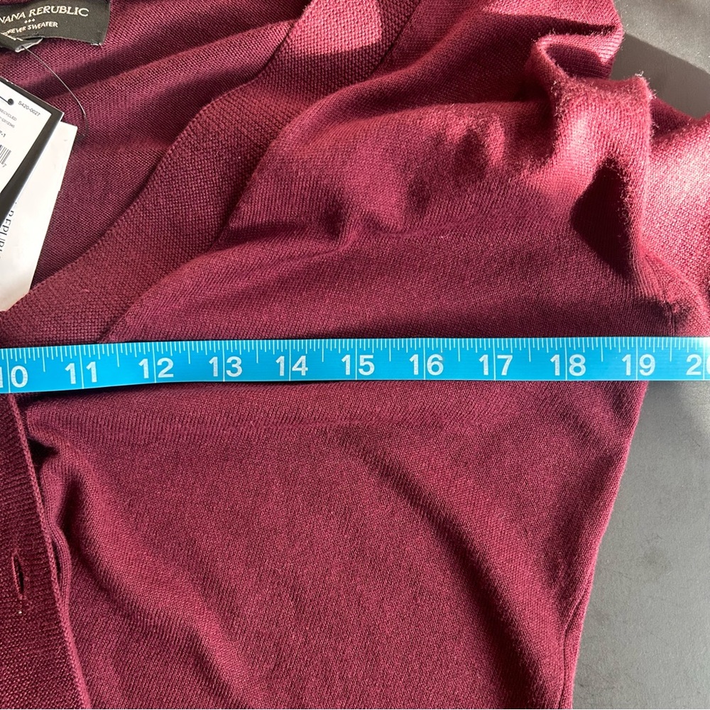 Banana Republic Burgundy V-neck Cardigan Sweater, NWT - Picture 5 of 6